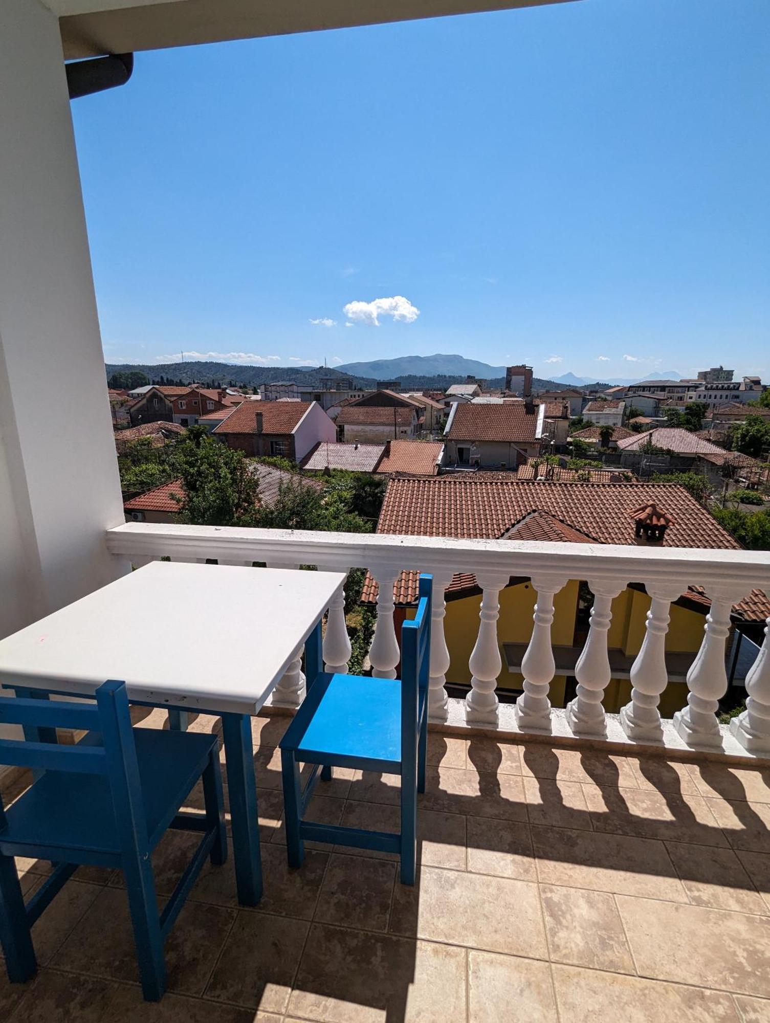 Tias Hostel Shkodra Kültér fotó